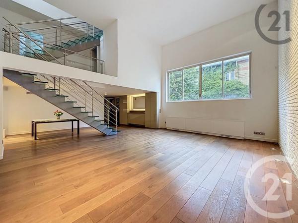 Maison à vendre  5 pièces - 178 m 2   COURBEVOIE  - 92