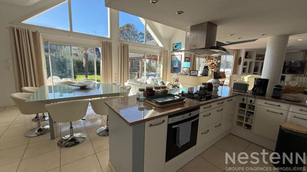 Saint-Pierre-Quiberon - Propriété de 200 m² en vente avec vue sur la mer et piscine