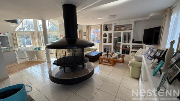 Saint-Pierre-Quiberon - Propriété de 200 m² en vente avec vue sur la mer et piscine