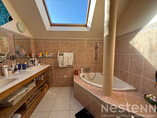 Saint-Pierre-Quiberon - Propriété de 200 m² en vente avec vue sur la mer et piscine