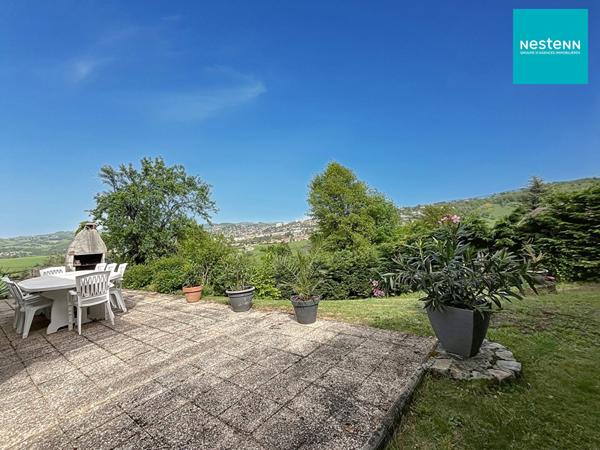 Maison familiale vue panoramique Saint-Genest-Lerpt 6 pieces 180 m2