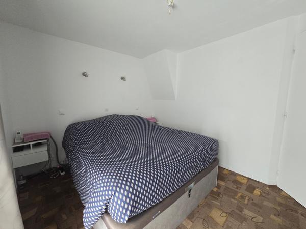 Maison mitoyenne au calme