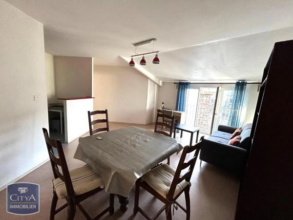 Appartement à louer 2 pièces 49.18m² Saint-Brieuc (22000)