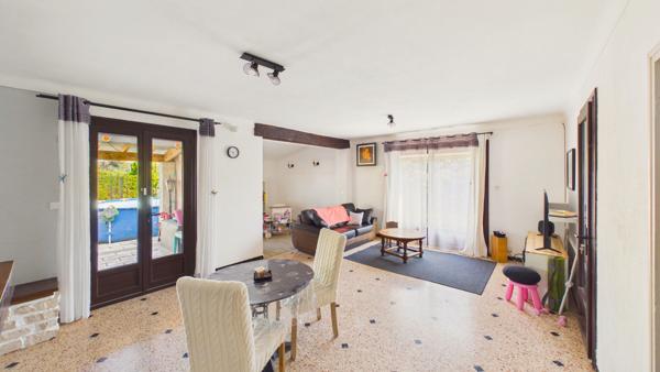 Morières-lès-Avignon , maison de plain-pied 116 m², 3 chambres, terrain de 893 m² ? secteur Golf de Châteaublanc Morieres les avignon