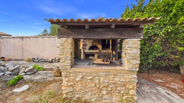 Morières-lès-Avignon , maison de plain-pied 116 m², 3 chambres, terrain de 893 m² ? secteur Golf de Châteaublanc Morieres les avignon