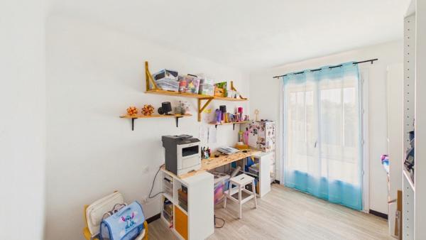Morières-lès-Avignon , maison de plain-pied 116 m², 3 chambres, terrain de 893 m² ? secteur Golf de Châteaublanc Morieres les avignon