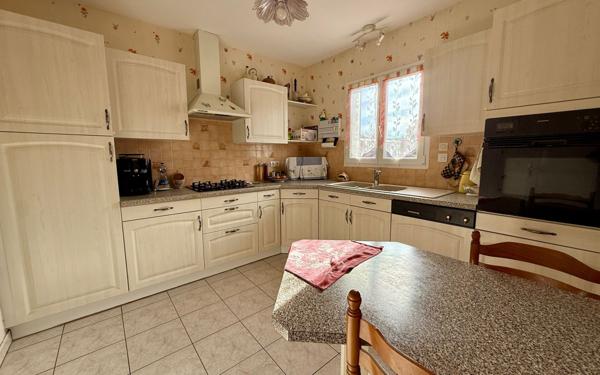 Maison à vendre    4 pièces •  Le Château-d'Oléron