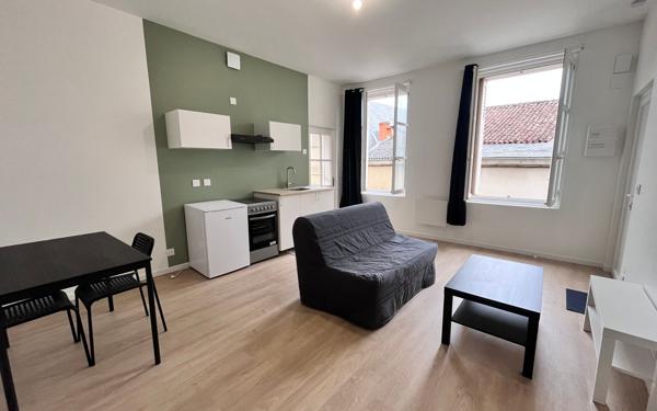 Appartement à louer    1 pièce •  Loudun