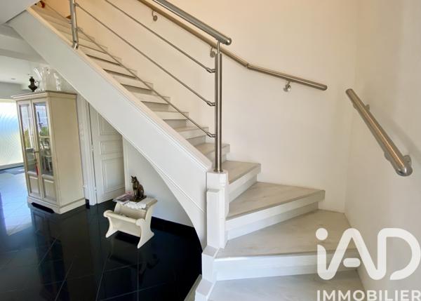 Maison à vendre 5 pièces 114 m² Cormelles-le-Royal