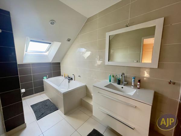 Vente maison La Chapelle Sur Erdre : 423 000 € - AJP Immobilier Nantes Nord