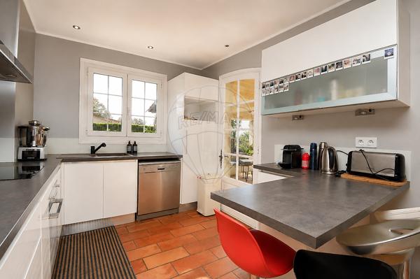 Maison 3 chambre(s) à vendre - Saint-Laurent-du-Var, Alpes-Maritimes - 06