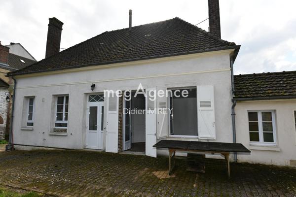 Maison à AIX-VILLEMAUR-PALIS, 10160 - 5 pièces 140m²