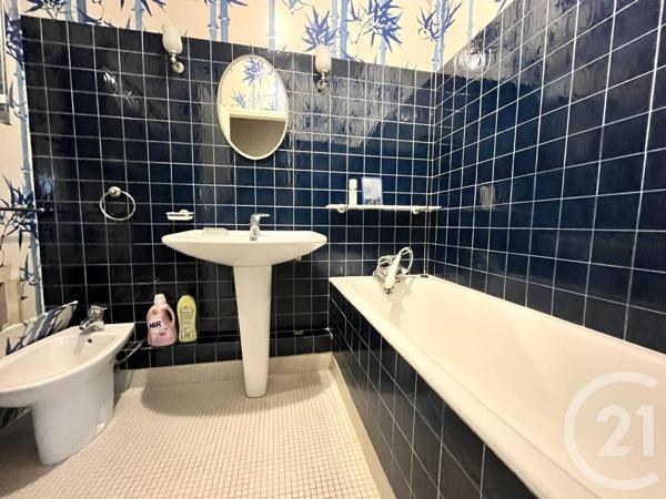 Appartement F6 à vendre  7 pièces - 147,58 m 2   MONTMORENCY  - 95
