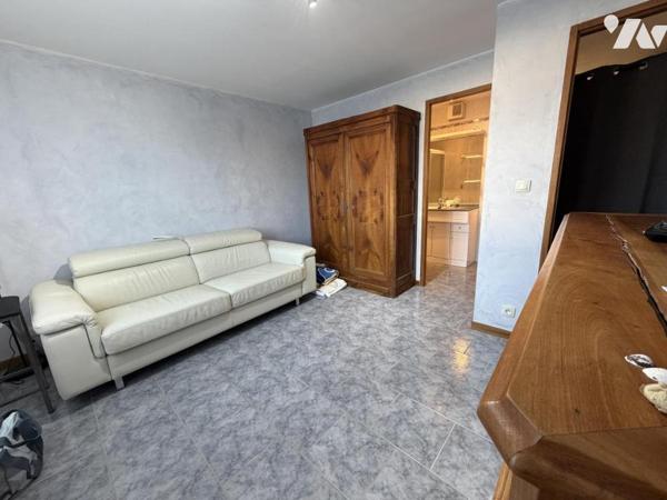 NOTRE-DAME-D’OÉ – MAISON FAMILIALE DE 148 M² AVEC 5 CHAMBRES ET BUREAU