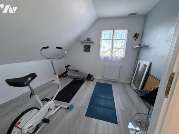 NOTRE-DAME-D’OÉ – MAISON FAMILIALE DE 148 M² AVEC 5 CHAMBRES ET BUREAU