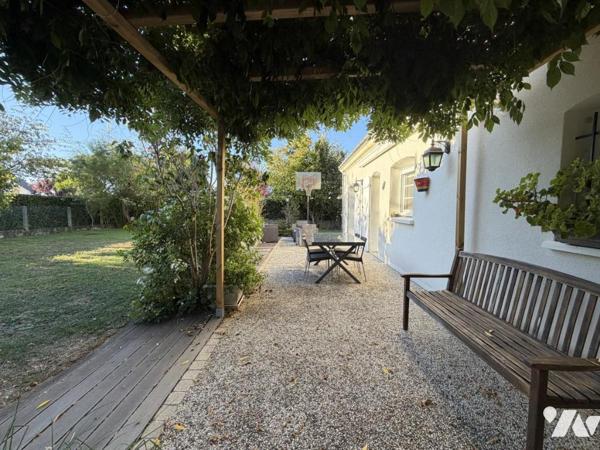 NOTRE-DAME-D’OÉ – MAISON FAMILIALE DE 148 M² AVEC 5 CHAMBRES ET BUREAU