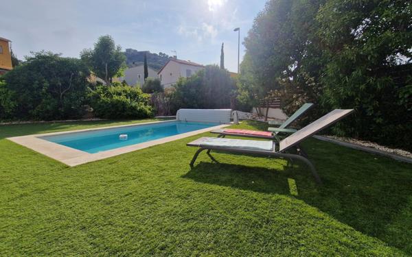 Maison à vendre    6 pièces •  Six-Fours-les-Plages