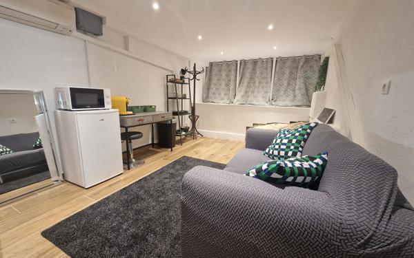 Maison à vendre    6 pièces •  Six-Fours-les-Plages