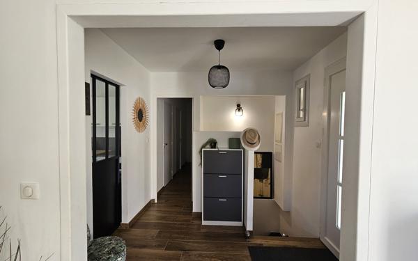 Maison à vendre    6 pièces •  Six-Fours-les-Plages