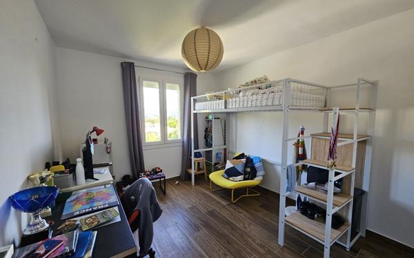 Maison à vendre    6 pièces •  Six-Fours-les-Plages