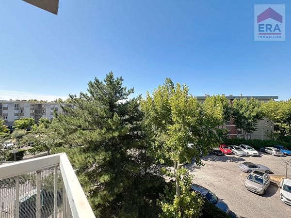 A vendre proche CV un T3 plein sud