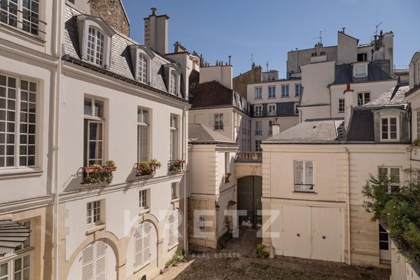 Au coeur d'un hôtel particulier, appartement traversant de 300m2