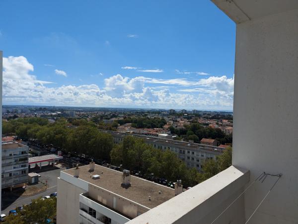 Grand T2 lumineux vue mer