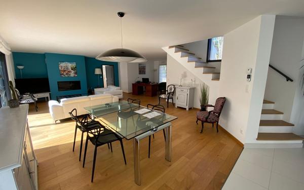 Maison à vendre    4 pièces •  Les Mathes