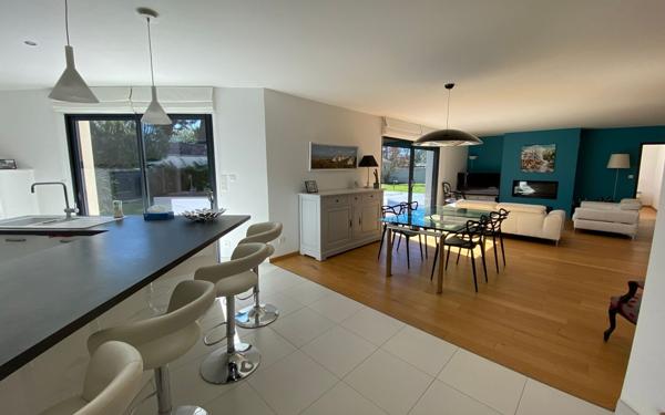 Maison à vendre    4 pièces •  Les Mathes