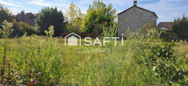 Terrain plat constructible - avec compteur d'eau