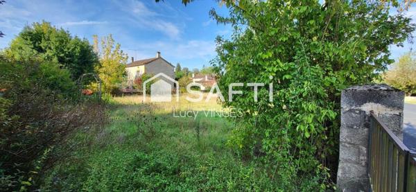 Terrain plat constructible - avec compteur d'eau