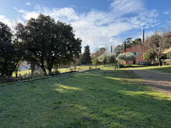 Lodève (34700) EXCEPTIONNEL TERRAIN CONSTRUCTIBLE À LODÈVE