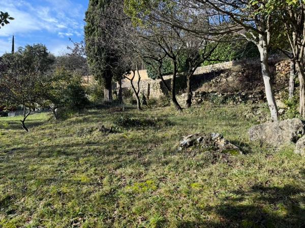 Lodève (34700) EXCEPTIONNEL TERRAIN CONSTRUCTIBLE À LODÈVE