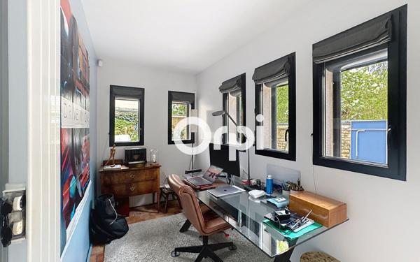 Maison à vendre    7 pièces •  Vanves