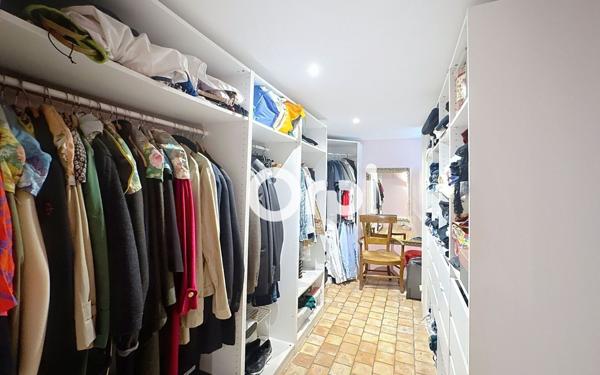 Maison à vendre    7 pièces •  Vanves