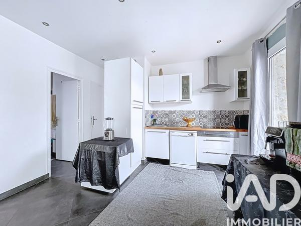 Maison à vendre 8 pièces 219 m² Sainte-Geneviève-des-Bois