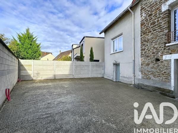 Maison à vendre 8 pièces 219 m² Sainte-Geneviève-des-Bois