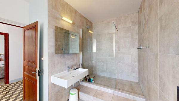 Maison de Maître à Puichéric avec terrasse