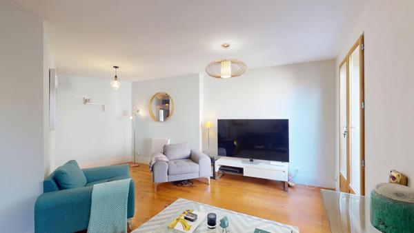 Maison de Maître à Puichéric avec terrasse