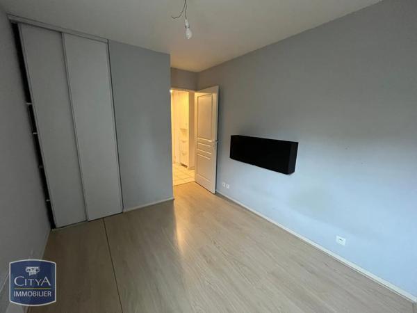 Appartement à louer 2 pièces 26.21m² Tours (37000)