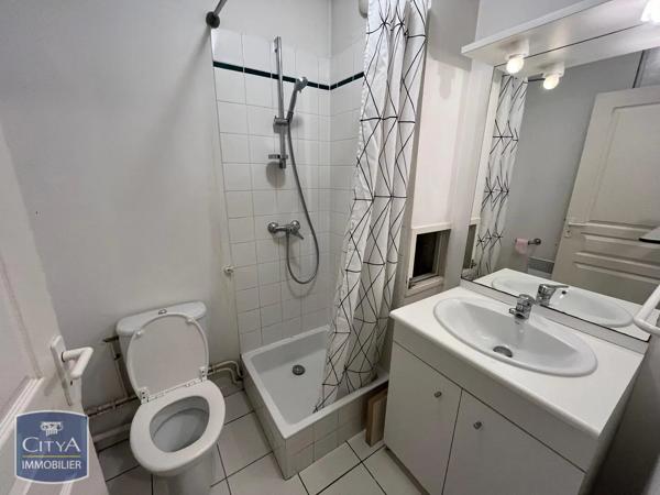 Appartement à louer 2 pièces 26.21m² Tours (37000)