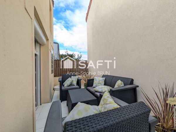 Quartier du Plateau. Maison 3 pièces, 65 m² avec terrasse et cour.