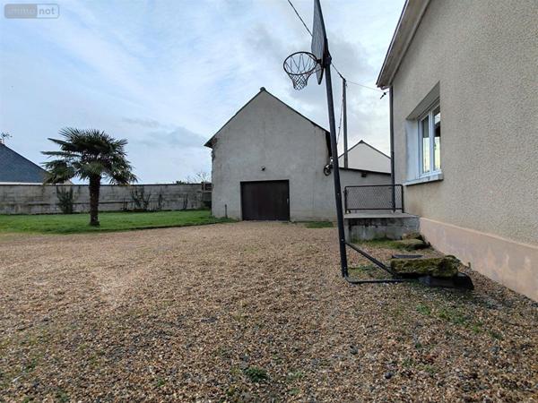 Maison à vendre à Doué-en-Anjou dans le Maine-et-Loire (49700), ref :