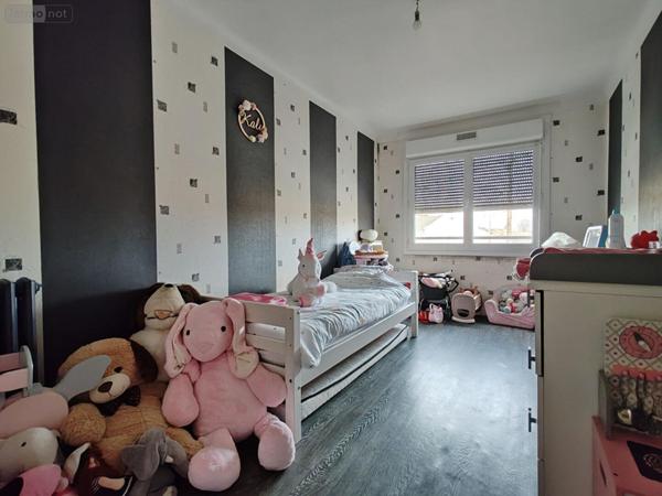 Maison à vendre à Doué-en-Anjou dans le Maine-et-Loire (49700), ref :