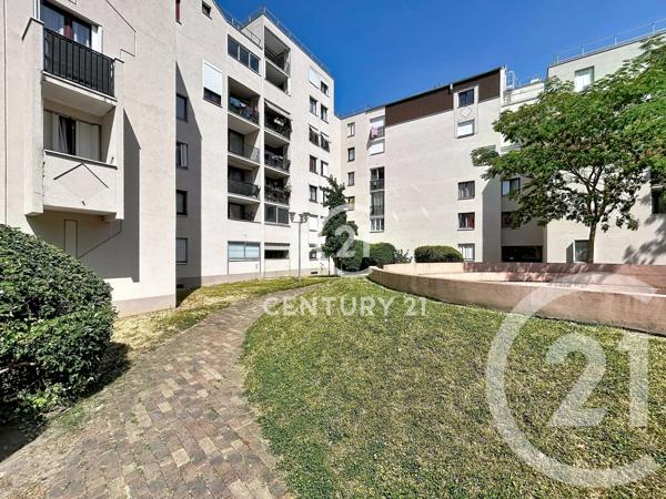 Appartement F5 à vendre  5 pièces - 97,96 m 2   DEUIL LA BARRE  - 95