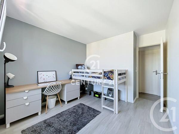 Appartement F5 à vendre  5 pièces - 97,96 m 2   DEUIL LA BARRE  - 95
