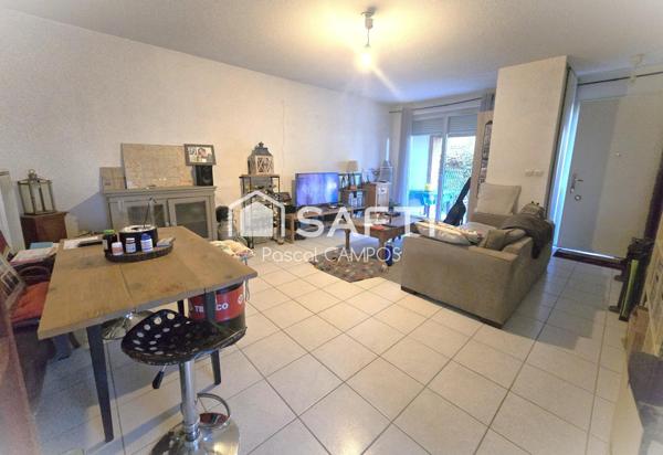 Maison de T3 de 68 m² avec un extérieur et 2 places de parking