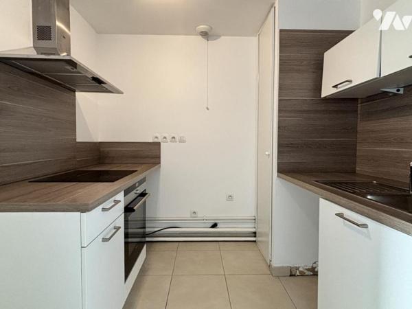 ROUBAIX Appartement T4 récent + parking 