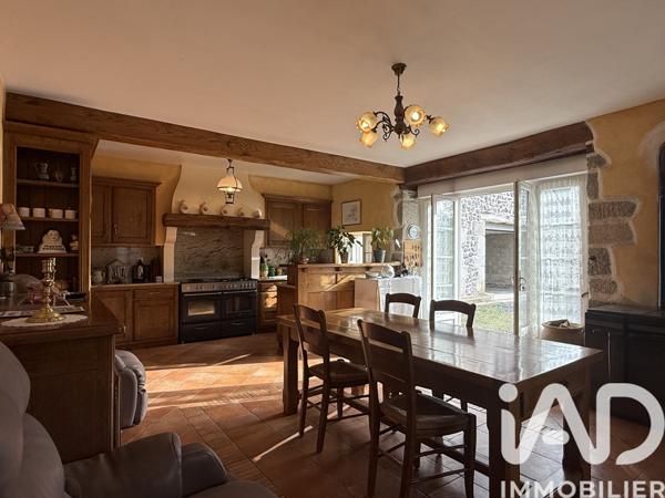 Maison à vendre 11 pièces 250 m² Laguiole