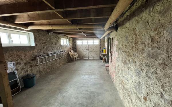 Maison à vendre    7 pièces •  Chassenon